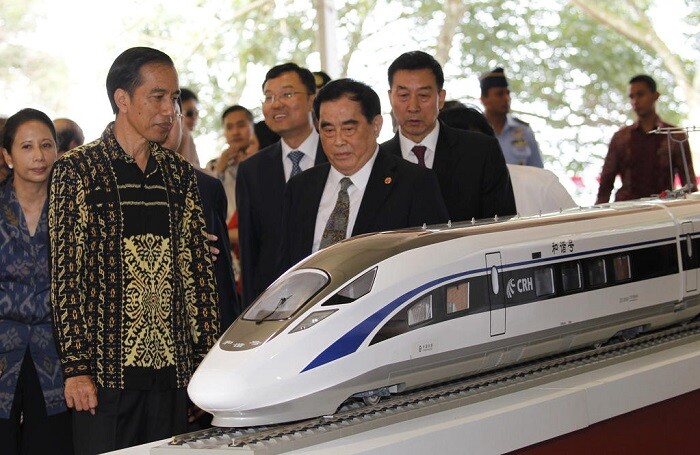 Trì trệ dự án đường sắt cao tốc với Trung Quốc, Indonesia mời Nhật tham gia