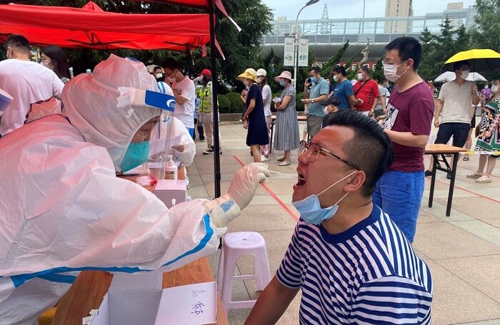 Trung Quốc: Nhiều cụm dịch bùng phát, số ca nhiễm Covid-19 mới tăng đột biến