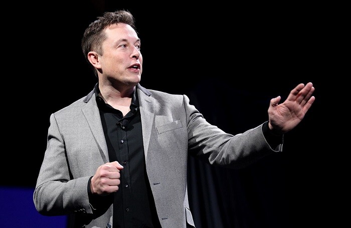 Elon Musk tiếp tục bán cổ phiếu Tesla, tài sản giảm 54 tỷ USD trong 1 tháng