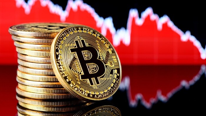 Giá Bitcoin rơi thẳng đứng rồi đi ngang, chưa vượt được ngưỡng 50.000 USD