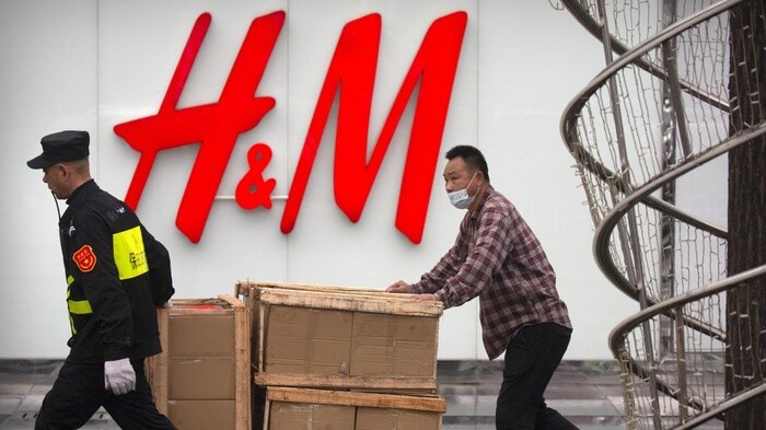 Đối mặt với cơn giận của người Trung Quốc, H&M ‘xuống nước’