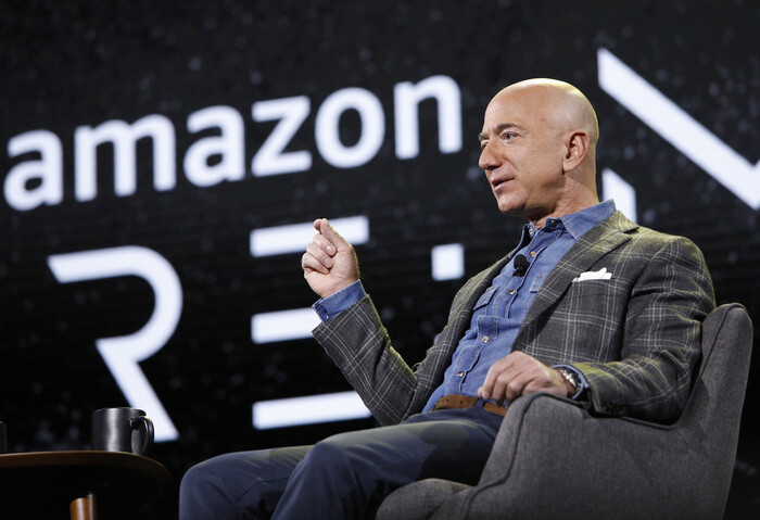 Chuẩn bị từ chức CEO, tỷ phú Jeff Bezos ‘xả’ gần 5 tỷ USD cổ phiếu Amazon trong 4 ngày