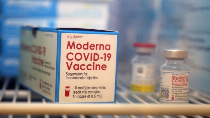 Nhật Bản: 7 địa phương phát hiện chất lạ trong vaccine Moderna