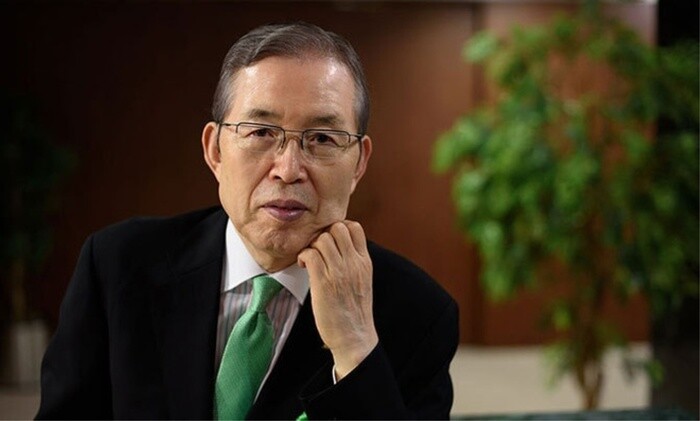Tỷ phú soán ngôi giàu nhất Nhật Bản của ông chủ Uniqlo: 76 tuổi, chưa từng học đại học