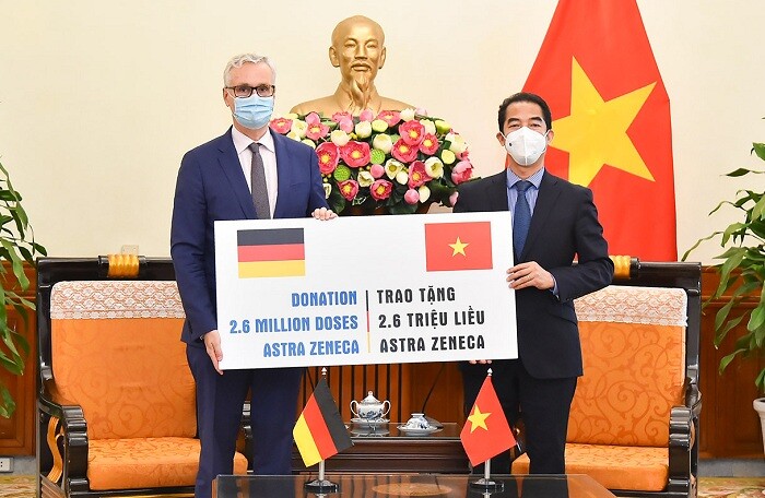 Đức viện trợ gần 3,5 triệu liều vaccine Covid-19 cho Việt Nam