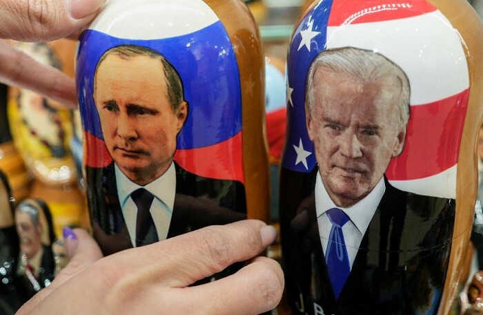 Ông Biden đe dọa trừng phạt ông Puin nếu Nga tấn công Ukraine