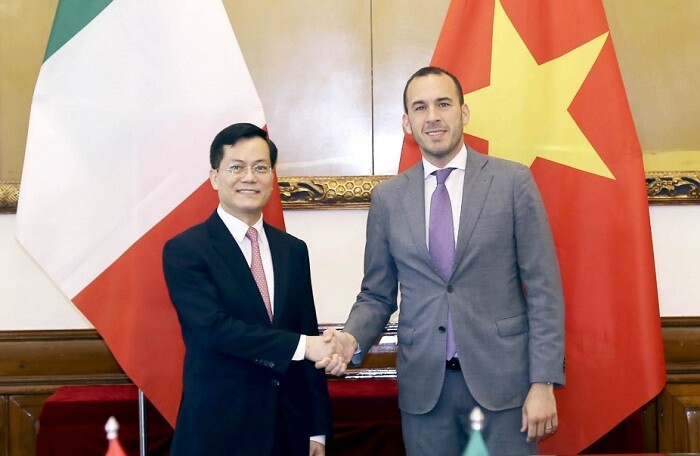 Italy muốn thúc đẩy hợp tác trong lĩnh vực hàng không vũ trụ với Việt Nam