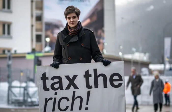 Hàng trăm người siêu giàu yêu cầu được đánh thuế ‘mạnh tay’ hơn