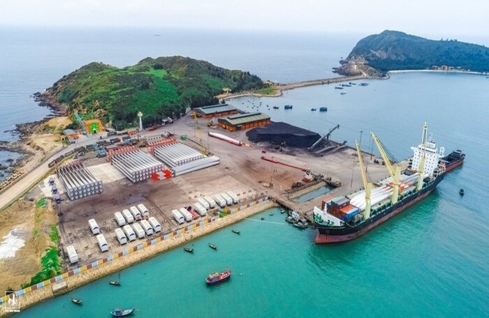 Đề xuất đầu tư hơn 2.000 tỷ xây dựng cảng quốc tế Hòn La - Quảng Bình