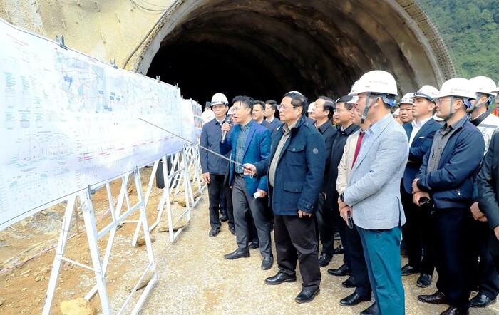 Mục tiêu 2023 thông xe 3/4 dự án thành phần đường cao tốc Hà Nội đến Nghệ An, Hà Tĩnh