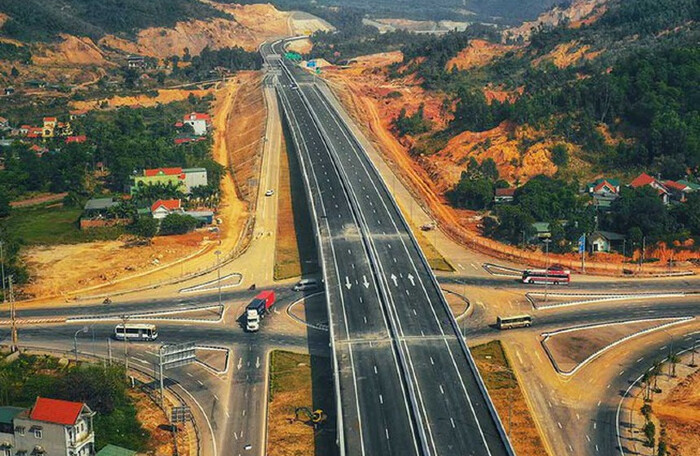 Đề xuất đầu tư 13.192 tỷ đồng xây đường cao tốc Vân Phong - Nha Trang
