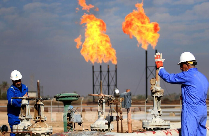 Tăng sản lượng khai thác dầu mỏ - lựa chọn an toàn của OPEC+