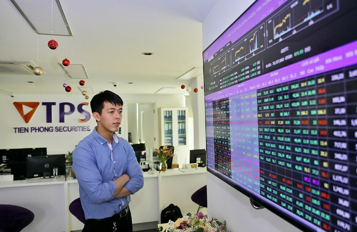 Chứng khoán Tiên Phong muốn tăng vốn lên gấp đôi, cổ phiếu ORS tăng trần phiên đầu tuần