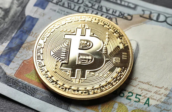 Chuyên gia dự đoán giá Bitcoin sẽ về mức 8.000 USD