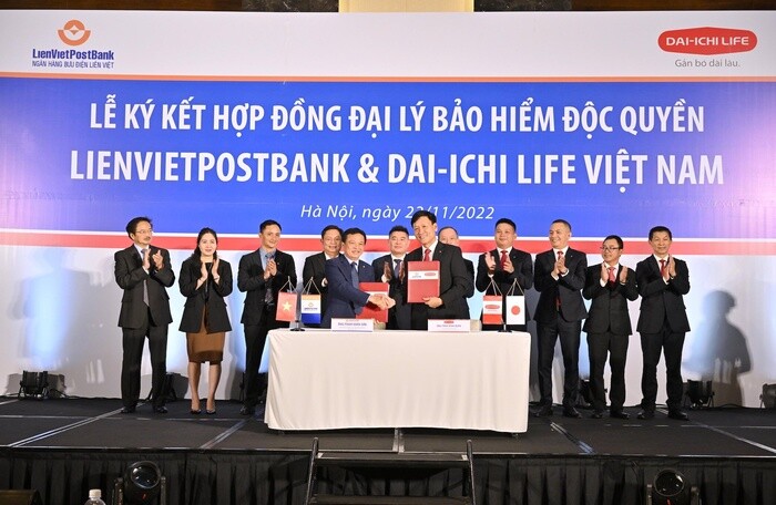 LienVietPostBank bắt tay Dai-ichi Life độc quyền bán bảo hiểm trong 15 năm