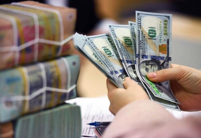 USD 'chợ đen' tăng mạnh, vượt tỷ giá VND/USD giao dịch ngân hàng