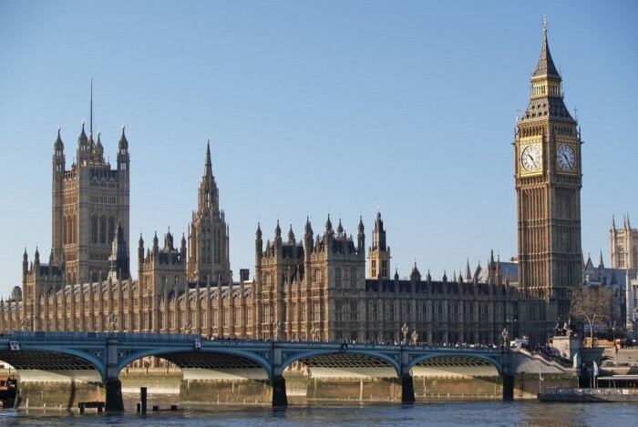 Thành phố nào sẽ soán ngôi trung tâm tài chính châu Âu của Luân Đôn?