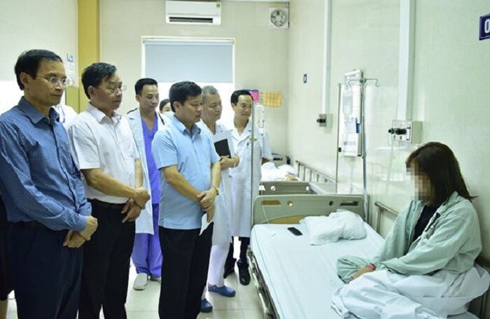 Hà Nội: Phó chủ tịch thăm 'nạn nhân ma túy', Giám đốc Sở muốn cấm DJ