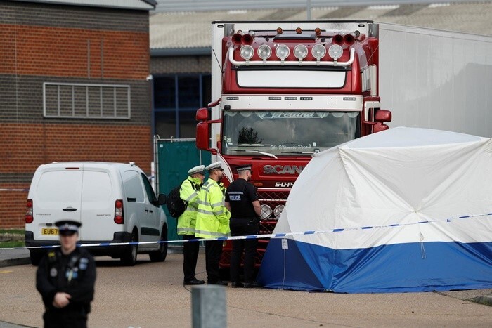 Vụ 39 người chết trong container tại Anh: Thủ tướng chỉ đạo Bộ Công an vào cuộc, báo cáo trước ngày 5/11