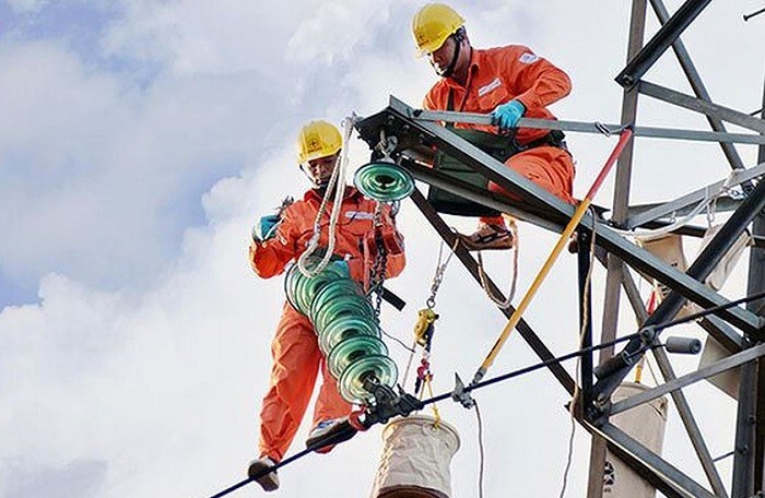 Đối diện nguy cơ thiếu điện, EVN ký 5 hợp đồng mua bán điện với Lào