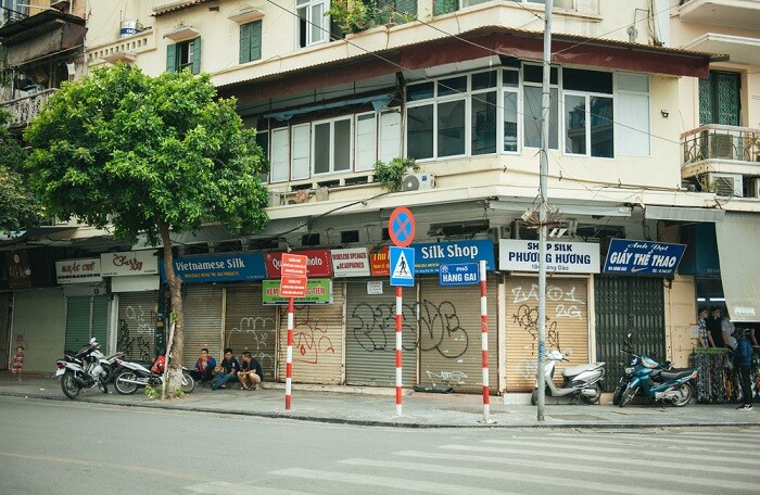 Hà Nội: Nhà mặt phố hạ giá 50% vẫn 'đỏ mắt' tìm khách thuê