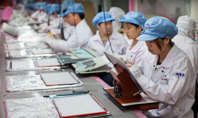  iPhone (và gần như tất cả sản phẩm khác của Apple) đều đang được sản xuất và lắp ráp tại nhà máy ở Trung Quốc.