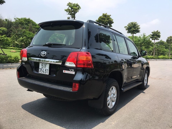 VNF-rao-ban-Toyota-LandCruise-xe-cu7.jpg