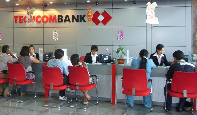 Techcombank giảm mạnh trích lập dự phòng