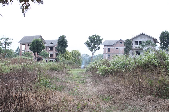 Khu đô thị Hà Phong vẫn còn hàng loạt biệt thự bỏ hoang