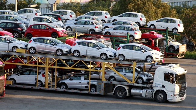 Bác đề xuất về thuế tiêu thụ đặc biệt của DN nhập khẩu ô tô ảnh 1