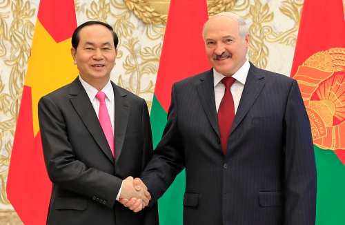 Belarus sẽ sản xuất ô tô, máy kéo Minks tại Việt Nam ảnh 1