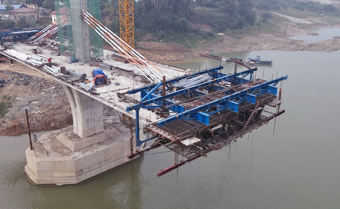 Tiến độ xây dựng cầu Vĩnh Phú 540 tỷ đồng nối Vĩnh Phúc - Phú Thọ - Ảnh 1