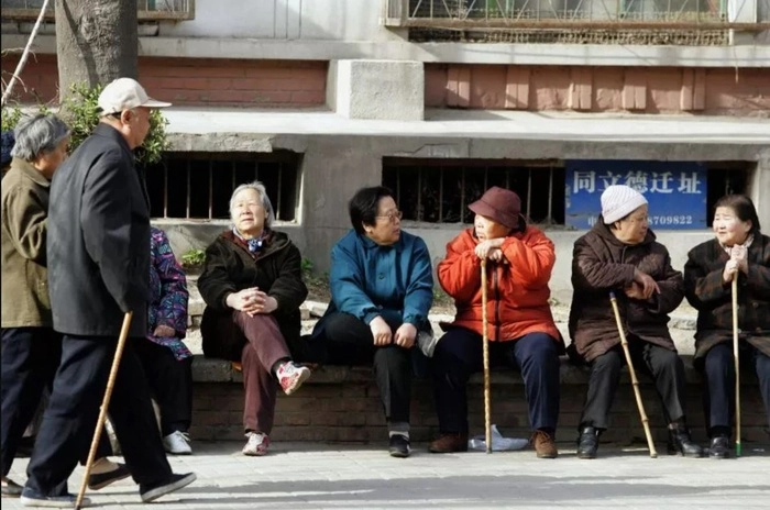 Một nhóm người cao tuổi ở Bắc Kinh, Trung Quốc.