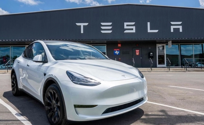 Tesla vừa điều chỉnh giảm giá bán xe tại một loạt thị trường quan trọng.