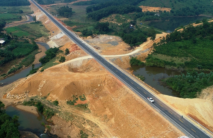 Đầu tư hơn 8.365 tỷ đồng làm cao tốc Dầu Giây - Tân Phú dài 60,1km