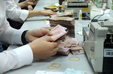 Ngân hàng Nhà nước Việt Nam đã có 724 quyết định xử phạt vi phạm hành chính với tổng số tiền 12,7 tỷ đồng.
