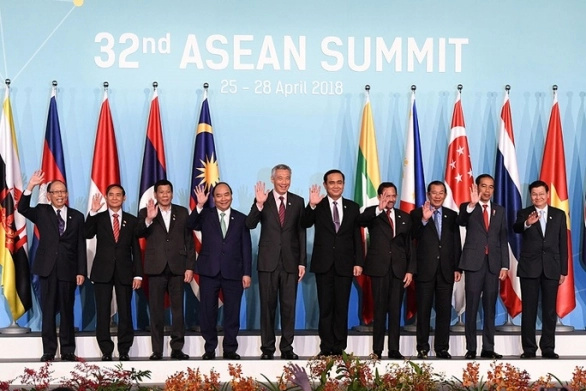 Tầm nhìn ASEAN 2024 là một kế hoạch lớn và quan trọng của Hiệp hội các quốc gia Đông Nam Á. Tầm nhìn này đề ra các mục tiêu và chiến lược để phát triển kinh tế, đảm bảo an ninh và hòa bình trong khu vực. Các nước trong ASEAN đang cùng nhau thực hiện tầm nhìn này bằng cách hợp tác chặt chẽ và đồng lòng. Hãy xem thêm về tầm nhìn ASEAN 2024 thông qua hình ảnh đầy ấn tượng.