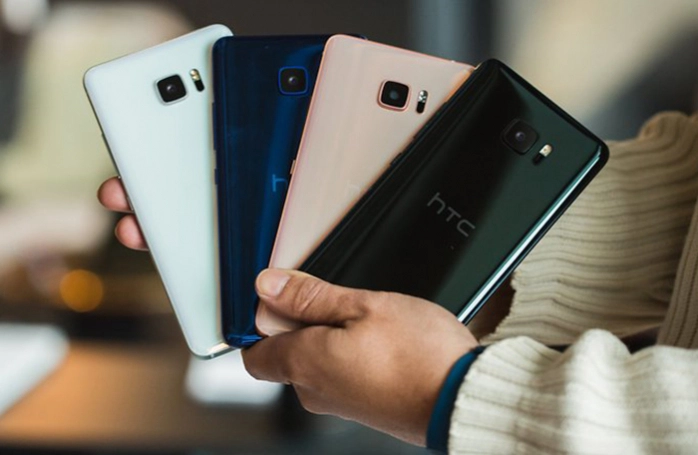 Thực hư 'bom tấn' HTC U Ultra giảm giá tới 50%?