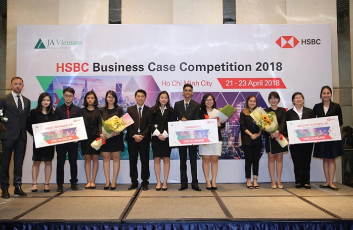 Sinh viên RMIT Việt Nam vô địch cuộc thi 'Giải quyết tình huống kinh doanh HSBC'