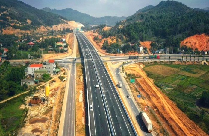 Thủ tướng yêu cầu hoàn thành đúng tiến độ đường cao tốc Diễn Châu - Bãi Vọt và Cam Lâm - Vĩnh Hảo
