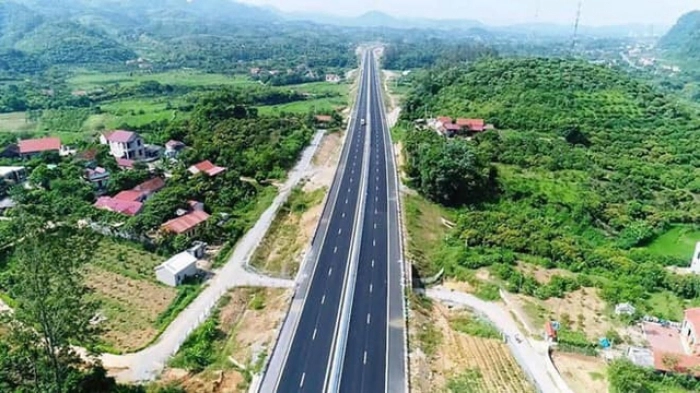Đầu tư hơn 5.300 tỷ đồng làm cao tốc Khánh Hòa - Buôn Ma Thuột