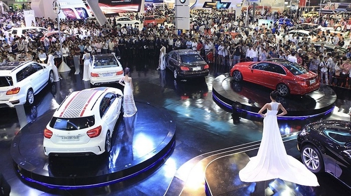 Triển lãm ô tô lớn nhất Việt Nam VMS 2018 chính thức 'khai màn'