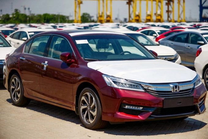 Hơn 900 xe ô tô Honda nhập về Việt Nam chưa được đăng kiểm