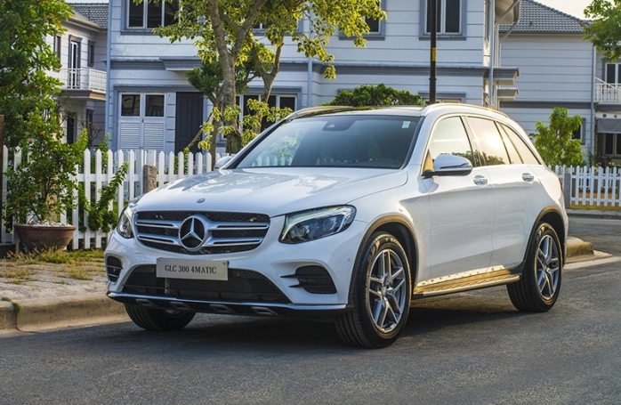 Bảng giá xe Mercedes mới nhất tháng 5/2018: GLC lại tăng giá