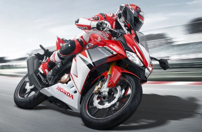 Đánh giá xe Honda CBR150R 2021 Đối thủ xứng tầm của Yamaha R15