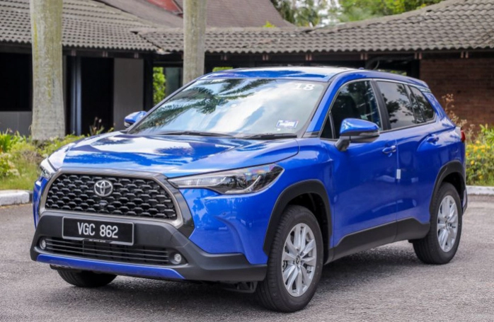 Toyota Corolla Cross bán tại Malaysia rẻ hơn Việt Nam 120 triệu đồng