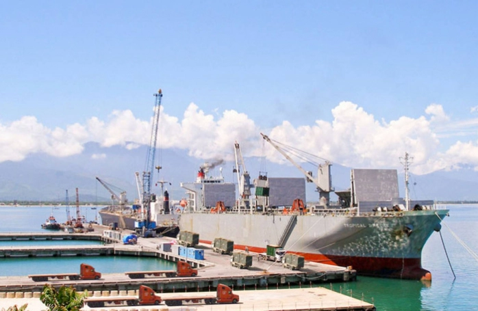 Đề xuất đầu tư cầu cảng container tại cảng Chân Mây - Lăng Cô
