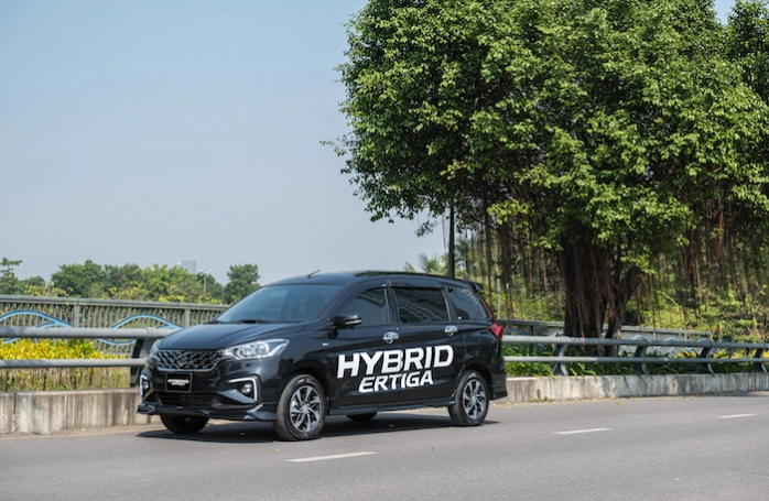 Dùng xe Hybrid Ertiga kinh doanh xe dịch vụ, chủ xe hồi vốn cực nhanh