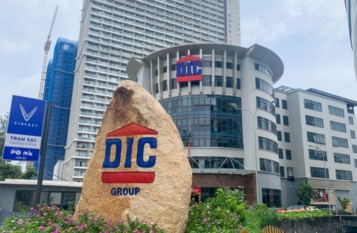 ‘Xuống đáy’ 8 năm, DIC Corp có gì để bật lên trong 2024?