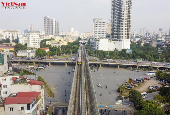 Toàn cảnh tuyến đường sắt Nhổn - ga Hà Nội 34.500 tỷ đồng bắt đầu chạy thử - Ảnh 7